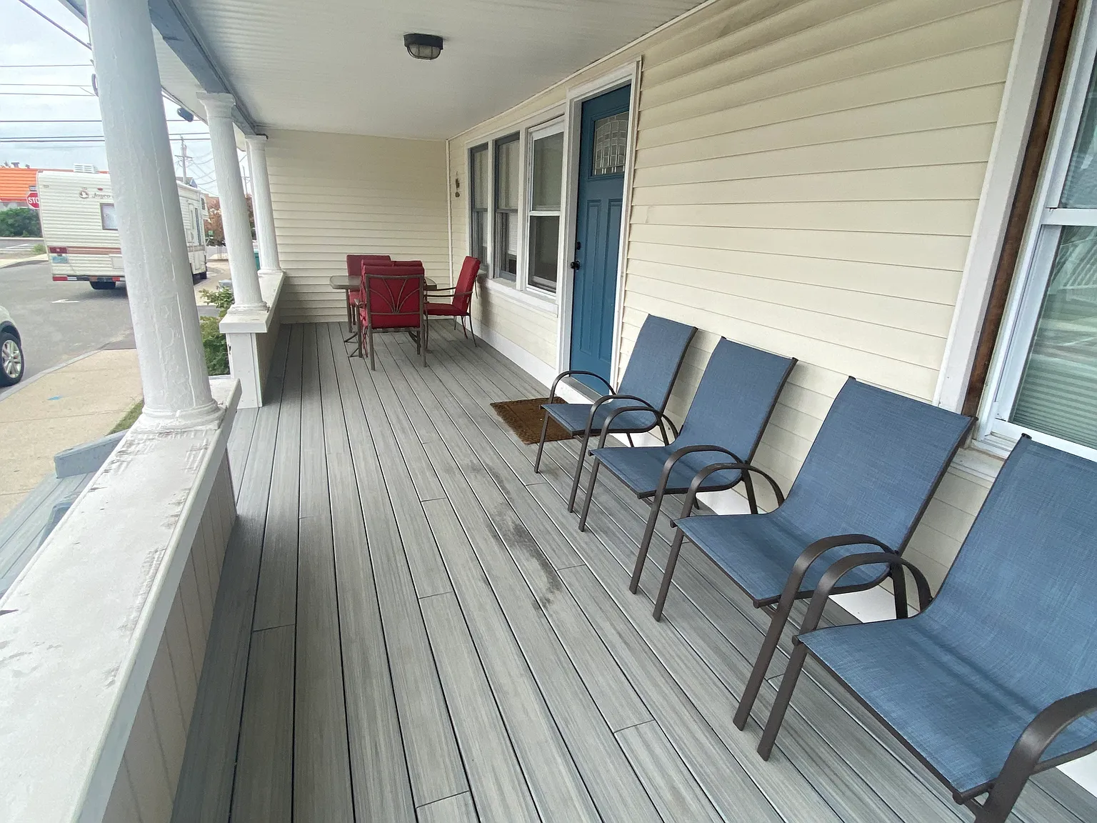 4 bed, 1.5 bath, $2,500 — Photo 3