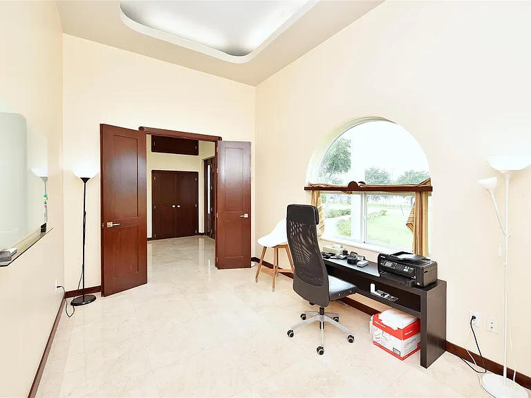6602 Rohan Rd — Photo 24