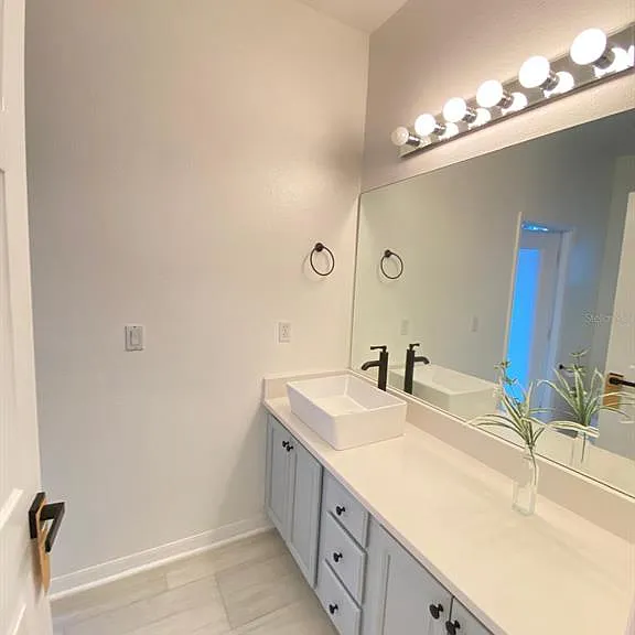 3837 Fallscrest Cir — Photo 21