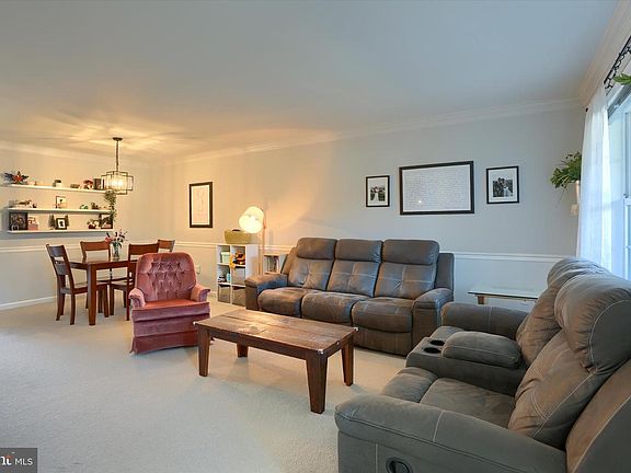 4th image of 600 Yale St Unit 1507