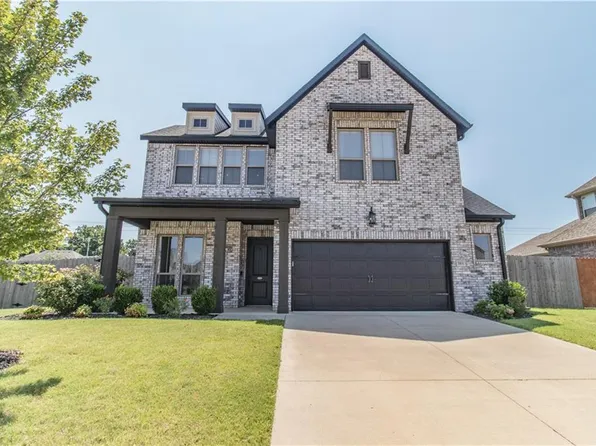 1431 Cave Stream Dr, Cave Springs, AR 72718