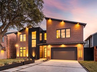3950 Rochelle Dr, Dallas, TX 75220