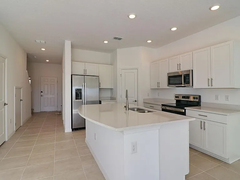 11783 Glenside Ter — Photo 4