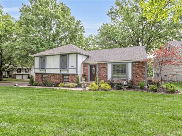 10001 Monrovia St, Lenexa, KS 66215