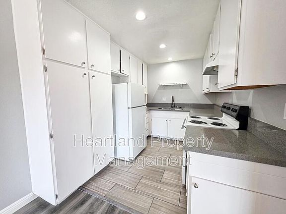4th image of 4879 Parks Ave APT 3