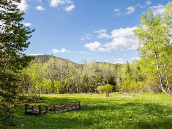 204 Angel Dr, Deer Lodge, MT 59722