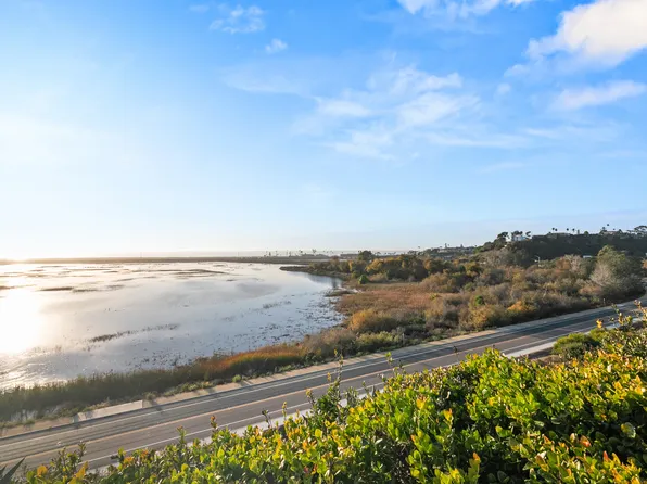 2493 Caminito Ocean Cv, Cardiff, CA 92007