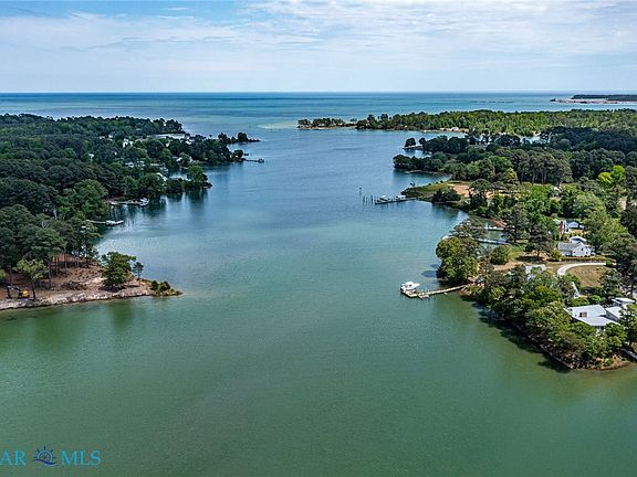 2nd image of 310 Old Point Rd