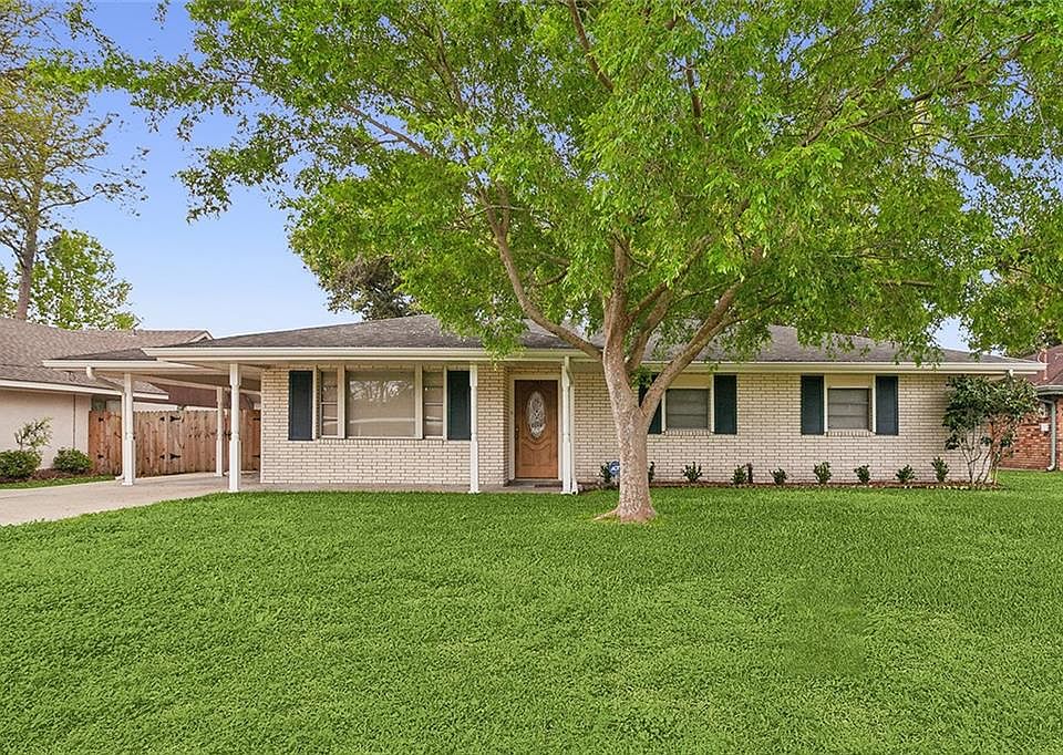 1st image of 107 Gardenia Ln