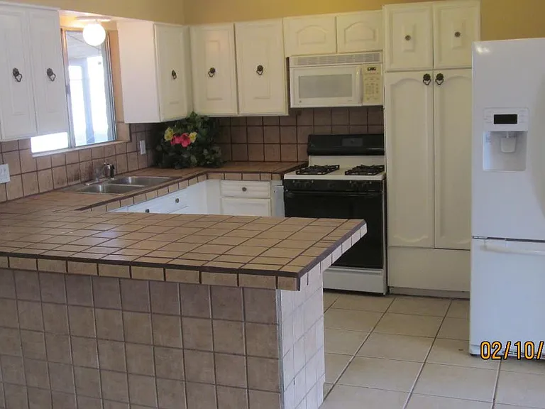 1502 W 7th Dr — Photo 5