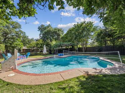 106 Hollywood Blvd, Euless, TX, 76040