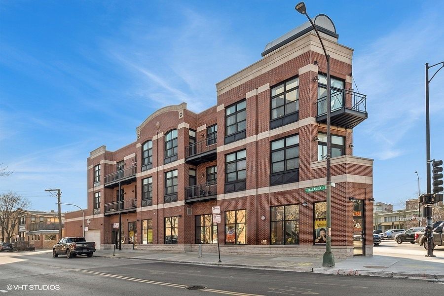 1st image of 2089 W Wabansia Ave APT 309