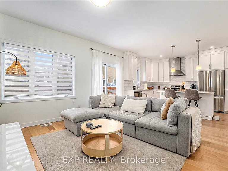 12 Livya St — Photo 4