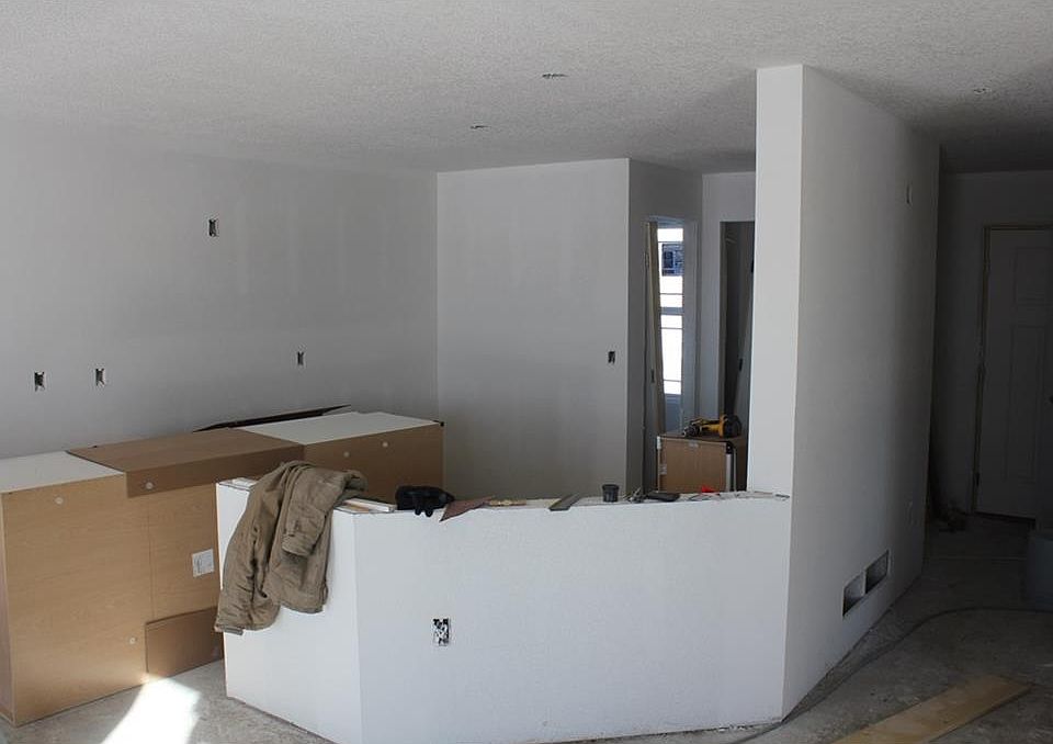 2nd image of 840 SE Pleasant View Dr