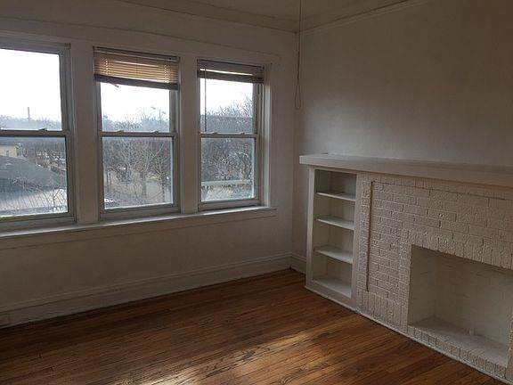 5th image of 3520 W Cullom Ave APT 3