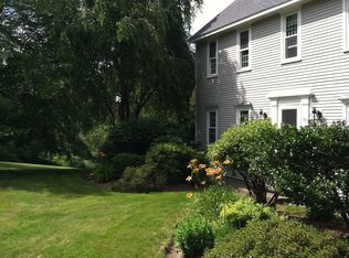 17 Waters Rd, Sutton, MA 01590