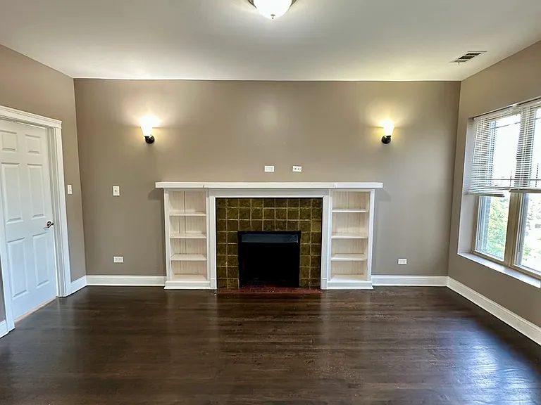 941 E Marquette Rd #3W — Photo 5