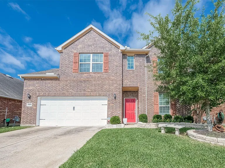 15627 Huddleston Dr — Photo 1