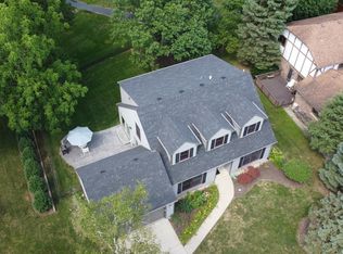 6173 Heritage Ln, Lisle, IL
