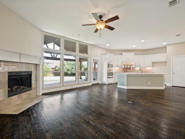 850 Woodview Dr, Prosper, TX 75078