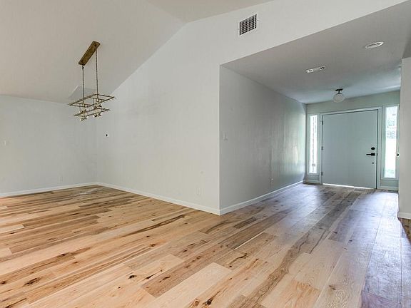 4th image of 6302 Shoal Creek Blvd