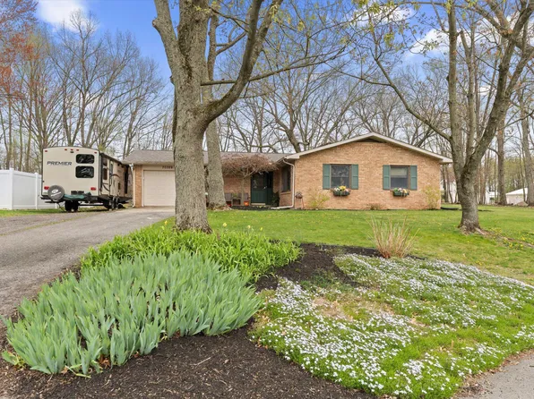 70389 Lakeview Dr, Edwardsburg, MI 49112