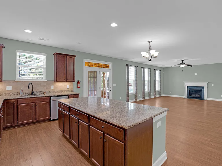 1340 Beechfern Cir — Photo 20