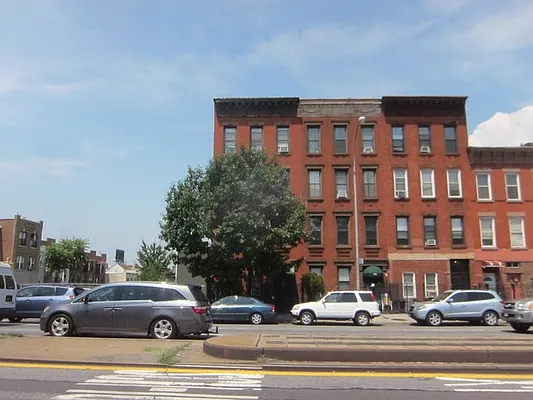 Rented by Remax Real Estate Professionals | media 49