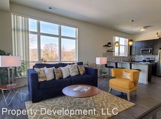 5246 S 76th St APT C113, Greendale, WI 53129