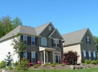 14 Winding Brook Dr, Sinking Spring, PA 19608