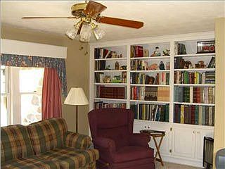 4th image of 34 Wildflower Dr
