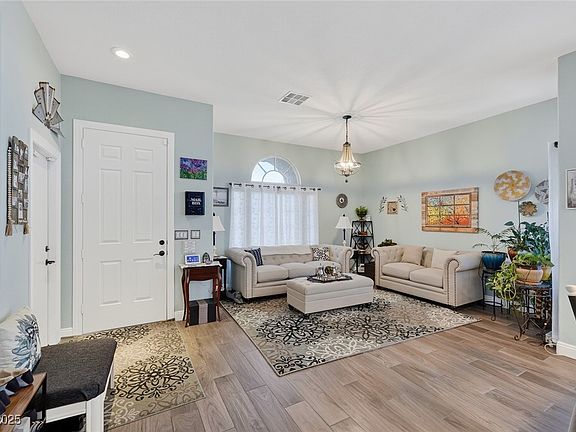 5th image of 8305 Dawn Breeze Ave