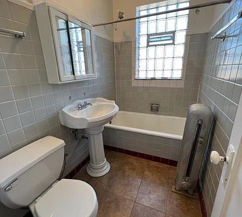 4th image of 5933 N Paulina St #2B