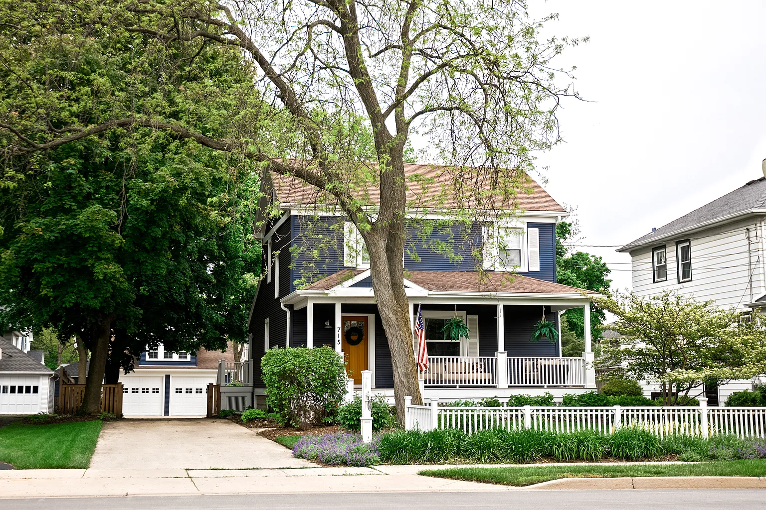 715 N Main St photo 1