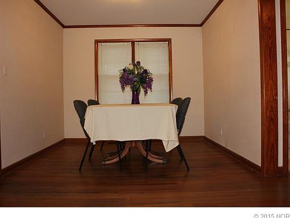 3rd image of 316 E 12th Pl