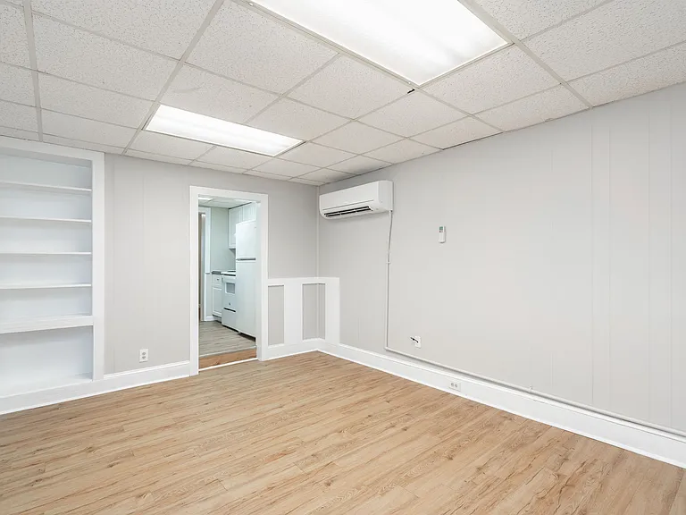 4806 Central Avenue Pike #1 — Photo 5