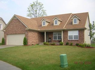 1706 Wilberforce Ln, Flint, MI 48503