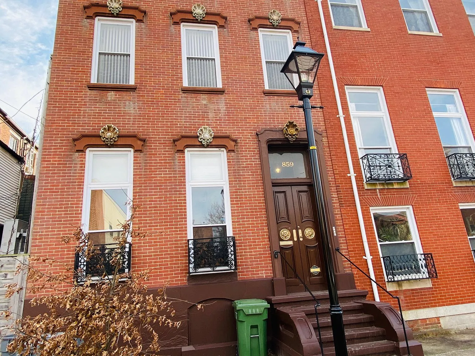 3 bed, 1250 sqft, $1,750 — Photo 2