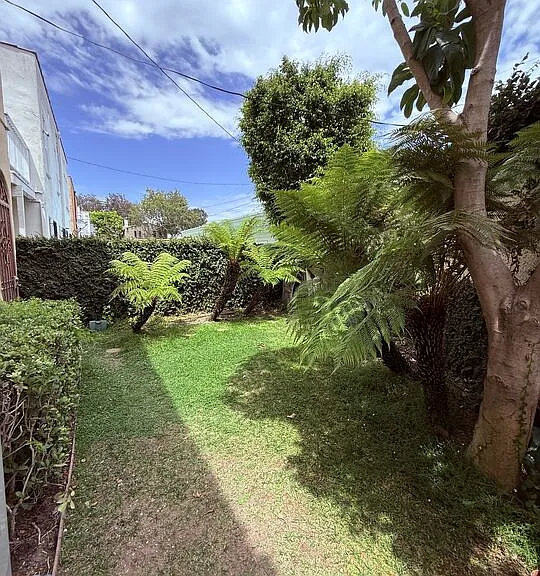 1032 S Crescent Heights Blvd — Photo 42