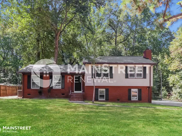 3235 Blackvine Dr, Matthews, NC 28105