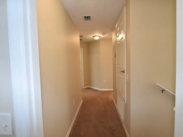 527 Bristol Cir — Photo 22