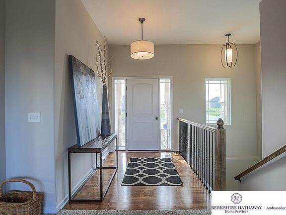 5th image of 4808 Birchwood Dr