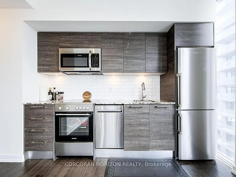 28 Wellesley St E #1104 — Photo 22