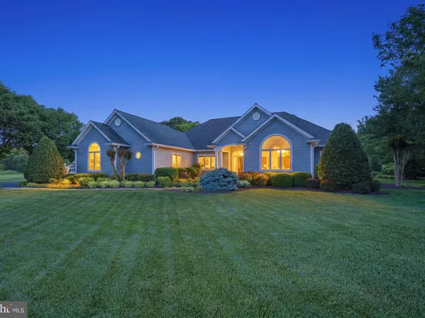 2812 Harvest Ct, Chester, MD 21619