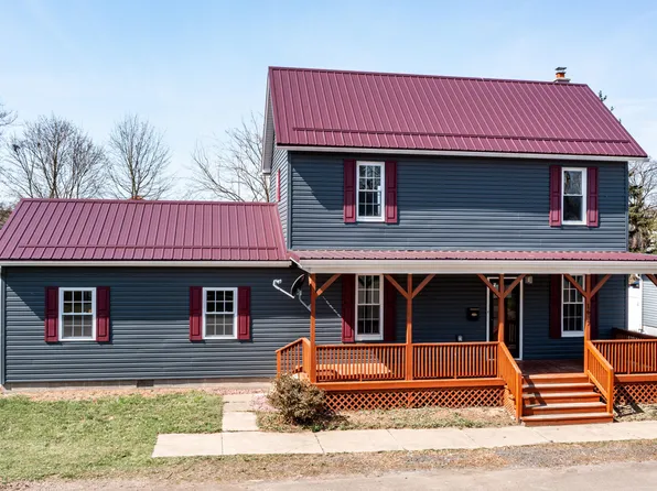 1627 Chestnut St, Berwick, PA 18603