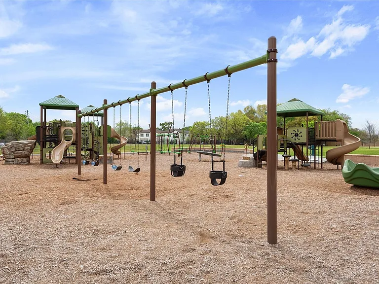 11805 Southlake Dr — Photo 26