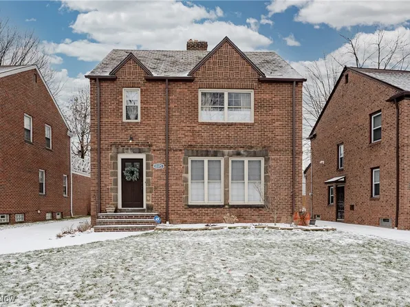 2375 Eardley Rd, University Heights, OH 44118