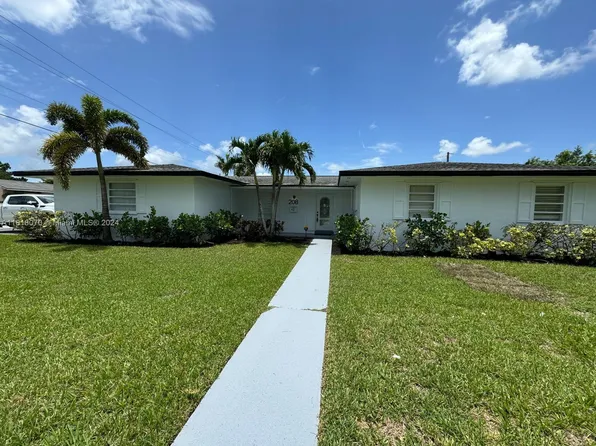 208 NW 19th St, Homestead, FL 33030