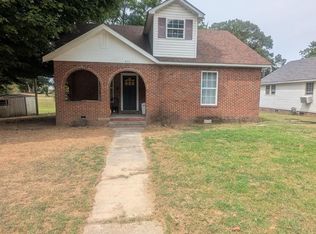 416 N McCombs St, Martin, TN 38237
