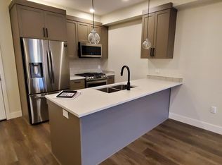 22638 119th Ave #207, Maple Ridge, BC V2X 4L1